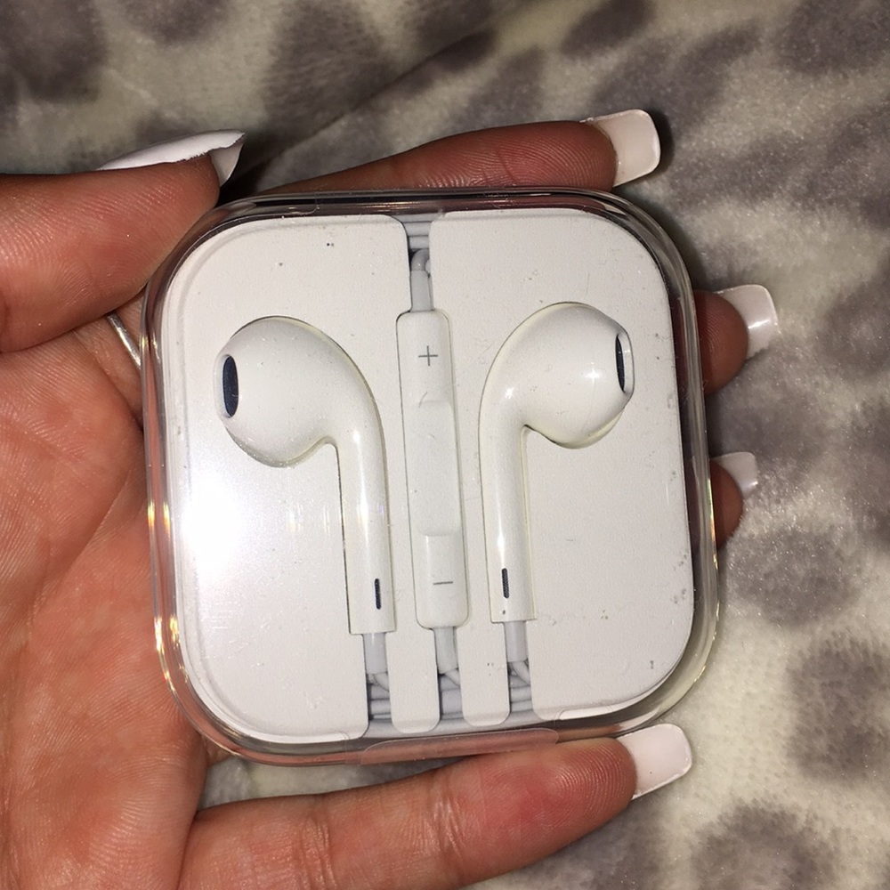 Apple Ear buds